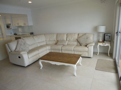 Noosa Entrance Waterfront Resort - Tourism Brisbane 14