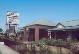 Tanjil Motor Inn - Tourism Brisbane 0