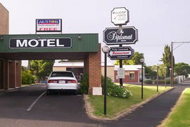 The Diplomat Motel - Tourism Brisbane 0