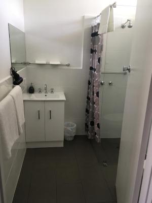 Camperdown Cascade Motel - Tourism Brisbane 11