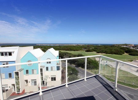 Lady Bay Resort - Tourism Brisbane 3