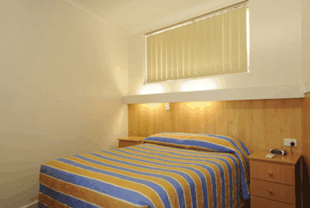 Bamboo Motor Inn - Brisbane 4u 1