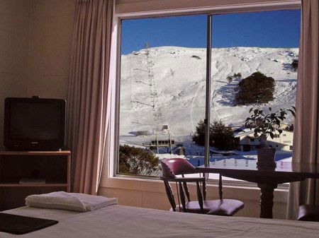 Falls Creek Hotel - Tourism Brisbane 1