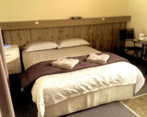 GLENROWAN KELLY COUNTRY MOTEL - Brisbane 4u 1