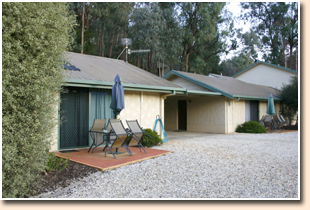 Snow View Holiday Units - Brisbane 4u 1
