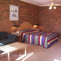 The Charles Sturt Motor Inn - Brisbane Tourism 2