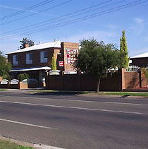 The Charles Sturt Motor Inn - Brisbane Tourism 4