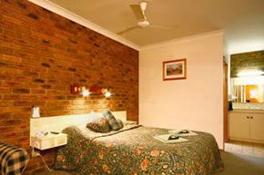 Best Western Travellers Rest Motor Inn - Tourism Brisbane 3