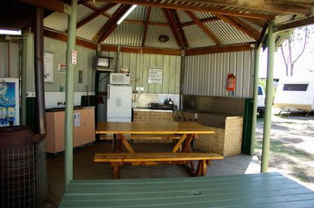 Albany Happy Days Caravan Park - Tourism Brisbane 1