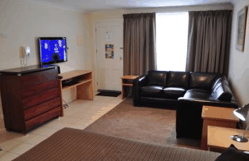 Emu Point Motel - Brisbane Tourism 0