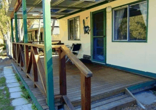 Peaceful Bay Chalets - Brisbane Tourism 0