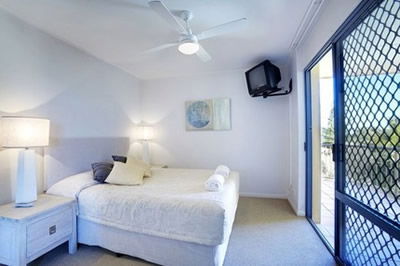 Surf Club Apartments - Brisbane Tourism 2