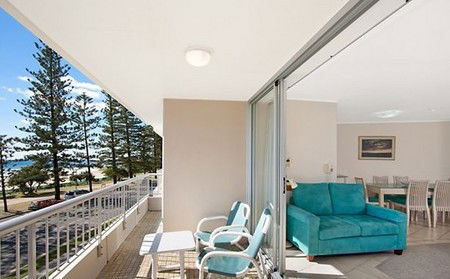 Rainbow Place Holiday Apartments - Brisbane 4u 4