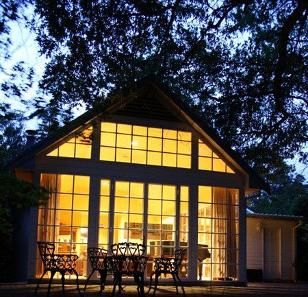 Bygone Beautys Cottages - Brisbane Tourism 0