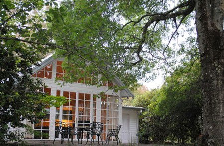 Bygone Beautys Cottages - Brisbane Tourism 1