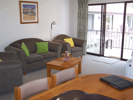 Peninsular Apartments - Brisbane 4u 2