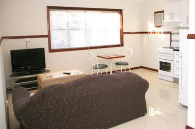 Across Country Motor Inn - Brisbane 4u 5