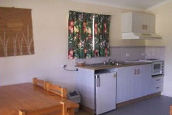 Halliday Bay Resort - Tourism Brisbane 0
