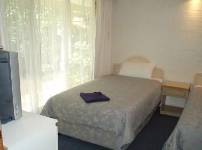 Hamiltons Townhouse Motel - Tourism Brisbane 5