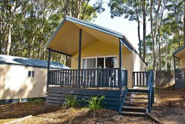 Island View Beach Resort - Tourism Brisbane 3
