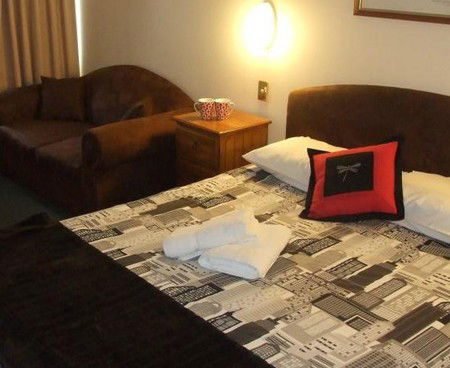 Lilac City Motor Inn & Streakhouse - Brisbane 4u 4