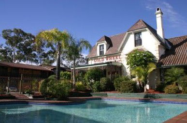 Maclin Lodge Motel - Brisbane Tourism 3