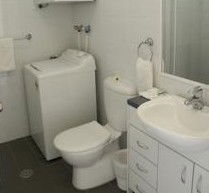 Maclin Lodge Motel - Brisbane Tourism 5