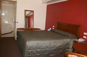 Queensgate Motel - Tourism Brisbane 3