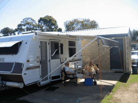 Glenlodge Caravan Village - Tourism Brisbane