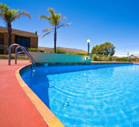 Mid City Warrnambool - Tourism Brisbane 1