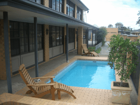 Adelaide Aviators Lodge - Brisbane 4u 5