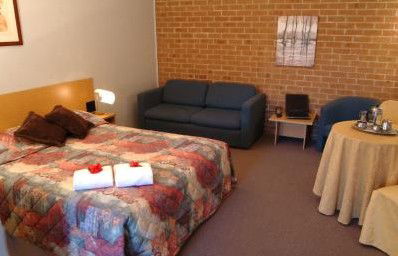 Campbelltown Colonial Motor Inn - Tourism Brisbane 2