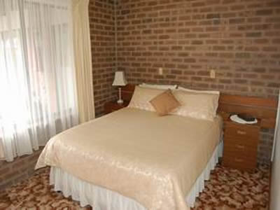 Lake Albert Motel - Tourism Brisbane 1