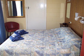 Meningies Waterfront Motel - Tourism Brisbane 2