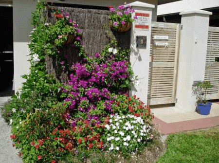 Lahania By The Sea - Brisbane Tourism 3