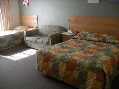 Country Comfort Orange - Tourism Brisbane 0