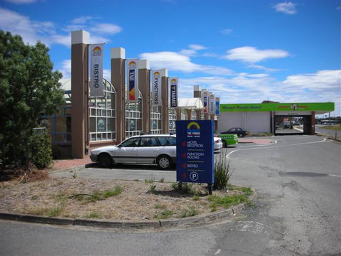 Waurn Ponds Hotel - Tourism Brisbane 0