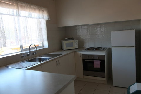 Carnegie Motor Inn And Serviced Apartments - Tourism Brisbane 4