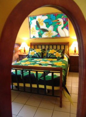 Airlie Beach Myaura Bed And Breakfast - Brisbane 4u 3