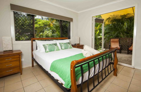Lake Placid Tourist Park - Brisbane 4u 0