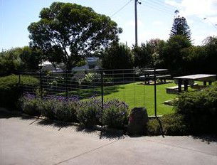 Mariner Motel - Tourism Brisbane 1
