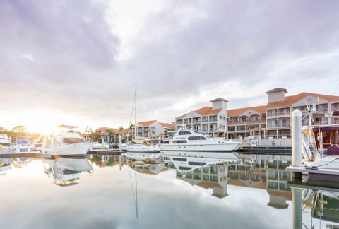 Ramada Hotel Hope Harbour - Tourism Brisbane 4