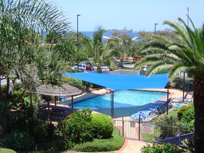 Casablanca Beachfront Apartments - Brisbane Tourism 7