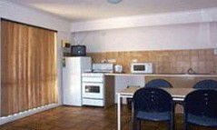 Alice Tourist Apartments - Brisbane 4u 2