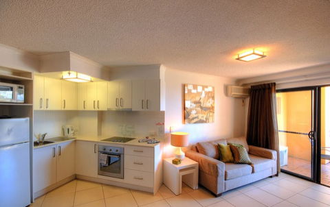 Windsurfer Resort - Tourism Brisbane 1