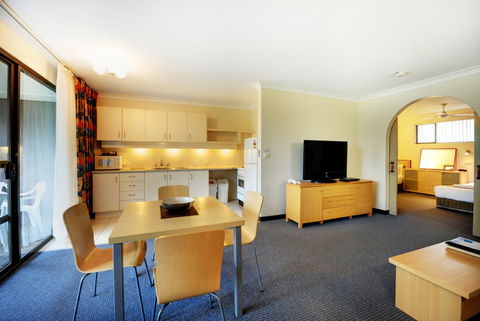 Absolute Beachfront Smugglers On The Beach - Brisbane 4u 1