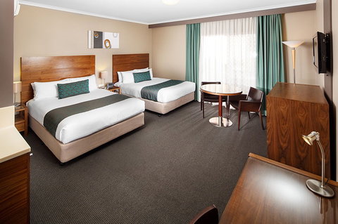 Quality Hotel Dickson - Brisbane Tourism 0