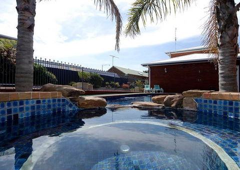 Comfort Inn The International - Tourism Brisbane 1