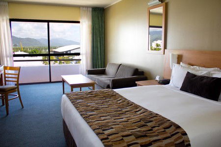 Rydges Plaza Cairns - Tourism Brisbane 3