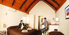 Desert Palms Resort - Tourism Brisbane 0